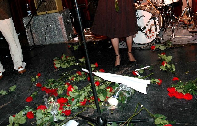 min 2006 11 25 riot 336